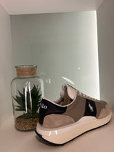 Charger l'image dans la galerie, Baskets Train 89 daim - Passadena Blois